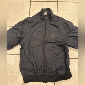 Nike Men's Black Sportswear Windbreaker